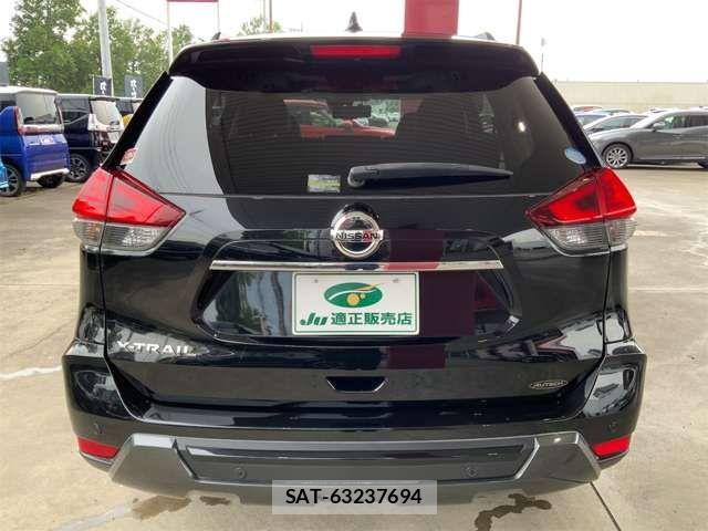 Nissan X-TRAIL 2017-09 8686987-8