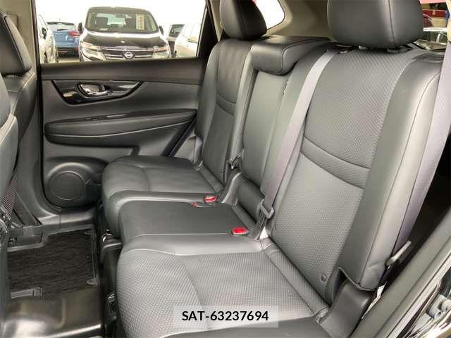 Nissan X-TRAIL 2017-09 8686987-14
