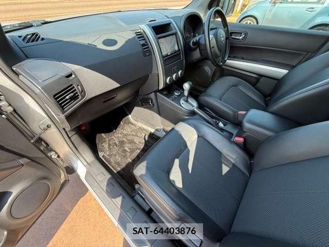 Nissan X-TRAIL 2012-08 8686988-20
