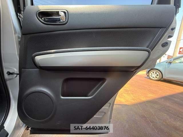 Nissan X-TRAIL 2012-08 8686988-25