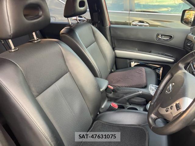 Nissan X-TRAIL 2013-09 8686989-13