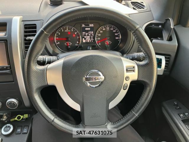 Nissan X-TRAIL 2013-09 8686989-15