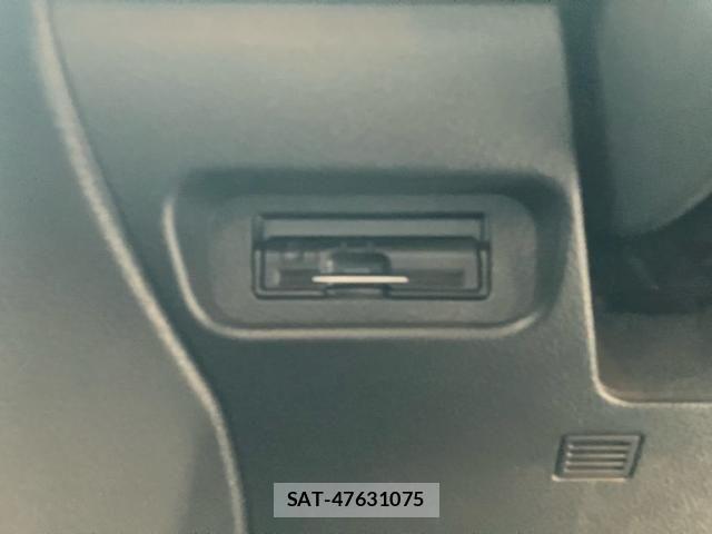 Nissan X-TRAIL 2013-09 8686989-16