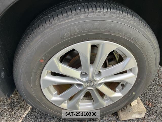 Nissan X-TRAIL 2015-03 8686990-9