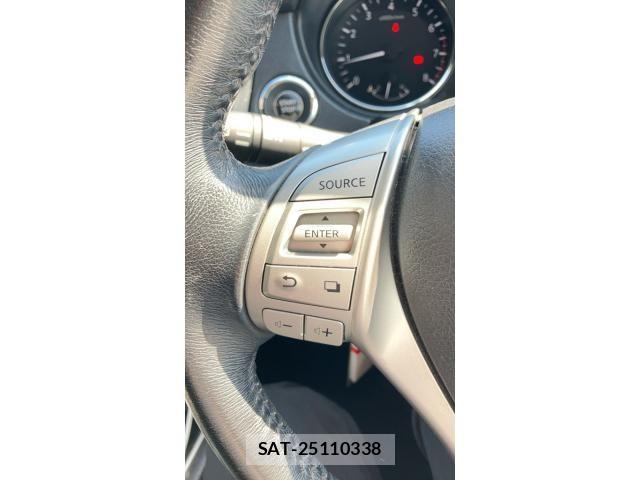 Nissan X-TRAIL 2015-03 8686990-19