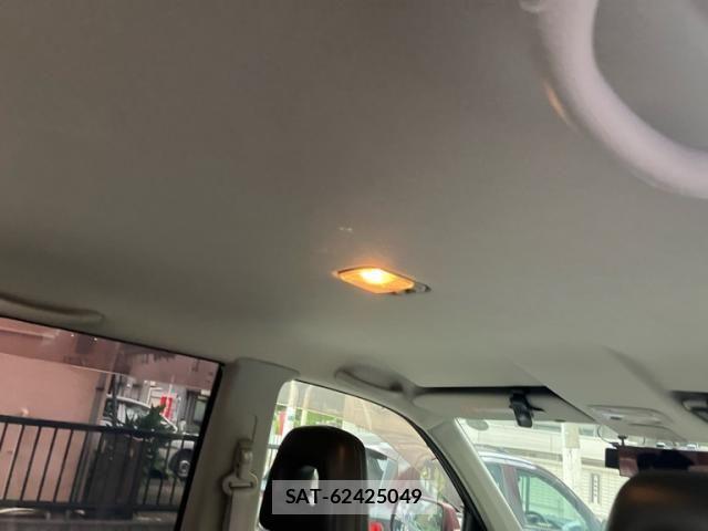 Nissan X-TRAIL 2002-01 8747039-14
