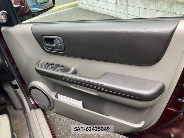 Nissan X-TRAIL 2002-01 8747039-17