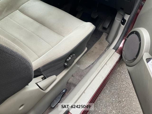 Nissan X-TRAIL 2002-01 8747039-21