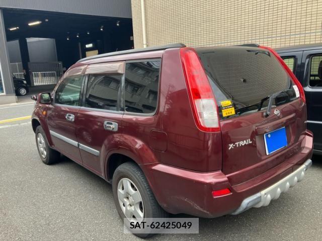 Nissan X-TRAIL 2002-01 8747039-6