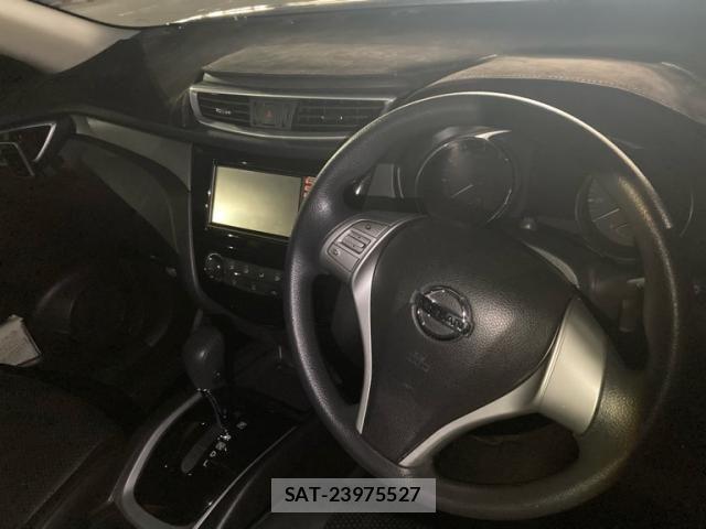 Nissan X-TRAIL 2015-10 8747042-11