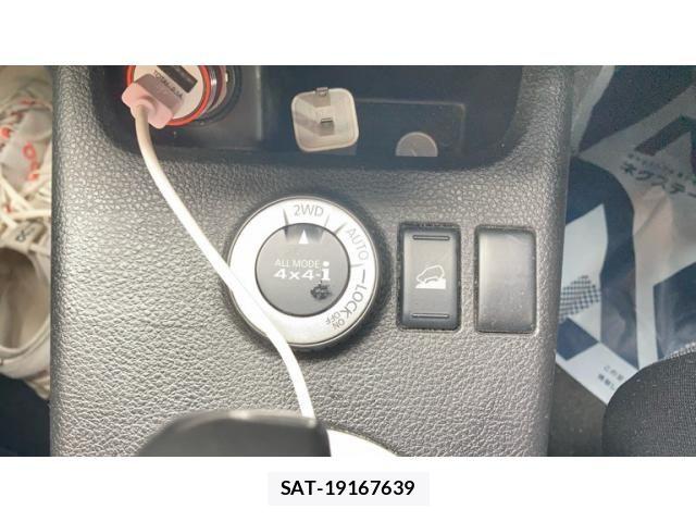 Nissan X-TRAIL 2007-10 8747038-19