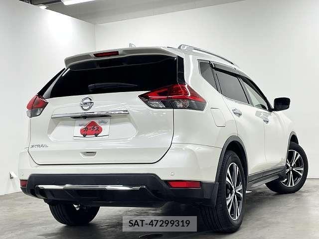 Nissan X-TRAIL 2017-08 8747021-2