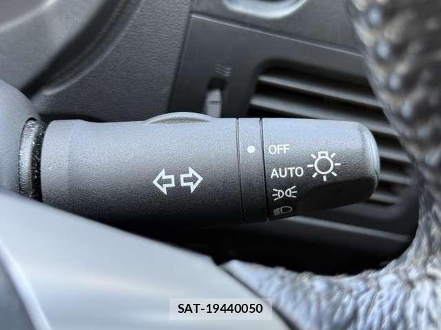 Nissan X-TRAIL 2012-08 8747026-14