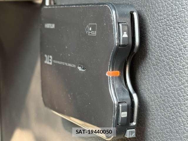 Nissan X-TRAIL 2012-08 8747026-15
