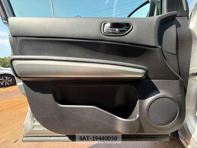 Nissan X-TRAIL 2012-08 8747026-22