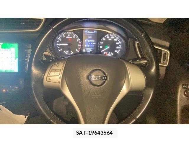 Nissan X-TRAIL 2016-04 8747034-14