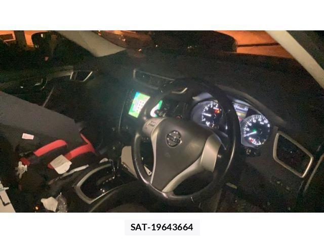 Nissan X-TRAIL 2016-04 8747034-22