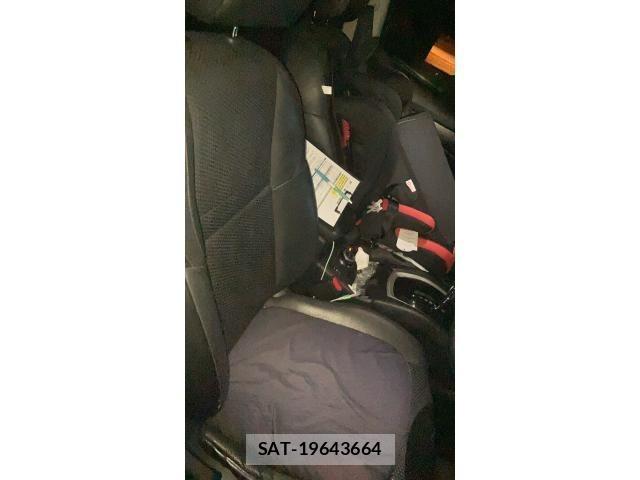 Nissan X-TRAIL 2016-04 8747034-23