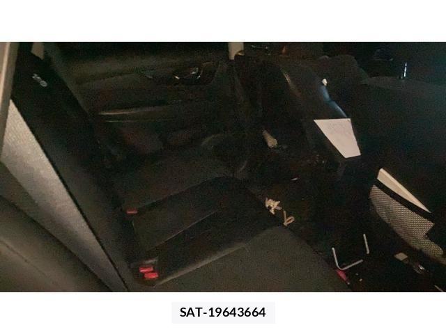 Nissan X-TRAIL 2016-04 8747034-24