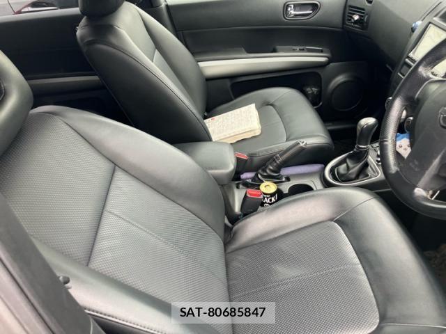 Nissan X-TRAIL 2011-03 8747031-11