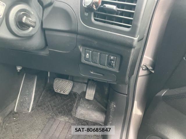 Nissan X-TRAIL 2011-03 8747031-16