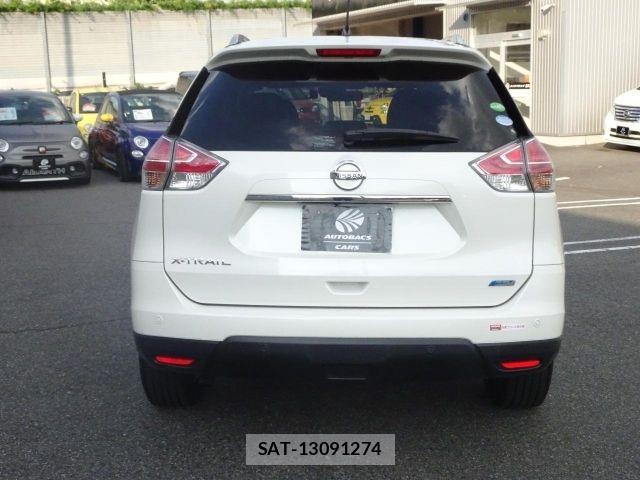 Nissan X-TRAIL 2016-10 8747025-4