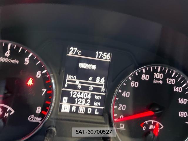 Nissan X-TRAIL 2012-11 8747035-0