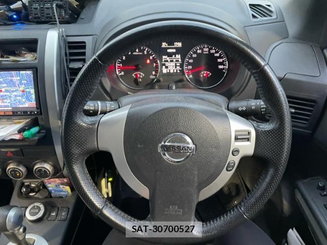 Nissan X-TRAIL 2012-11 8747035-15