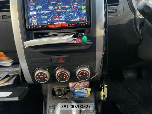 Nissan X-TRAIL 2012-11 8747035-19