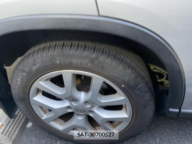 Nissan X-TRAIL 2012-11 8747035-7