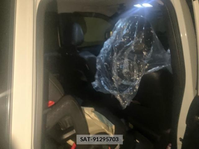 Nissan X-TRAIL 2012-02 8747033-17