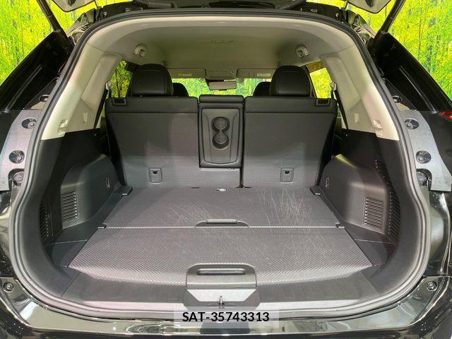 Nissan X-TRAIL 2019-02 8747020-9