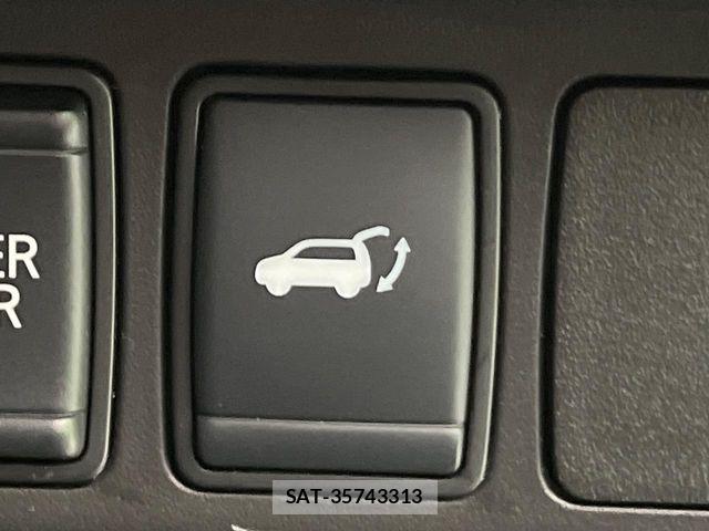 Nissan X-TRAIL 2019-02 8747020-5