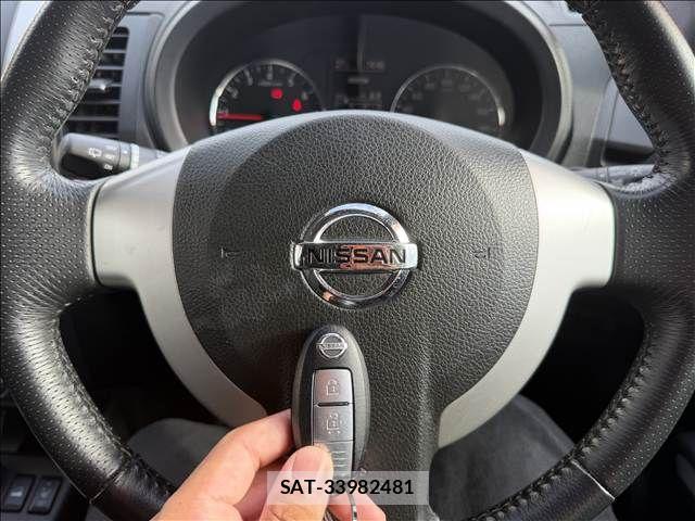 Nissan X-TRAIL 2011-08 8747027-17