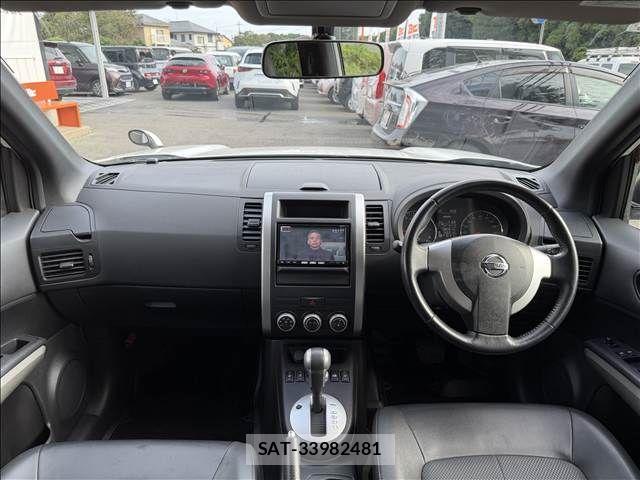 Nissan X-TRAIL 2011-08 8747027-1
