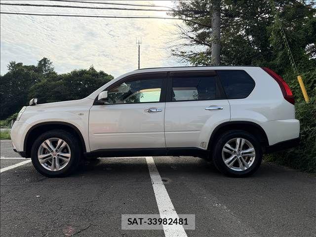 Nissan X-TRAIL 2011-08 8747027-5