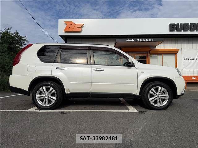 Nissan X-TRAIL 2011-08 8747027-6
