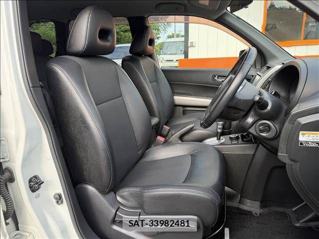 Nissan X-TRAIL 2011-08 8747027-8
