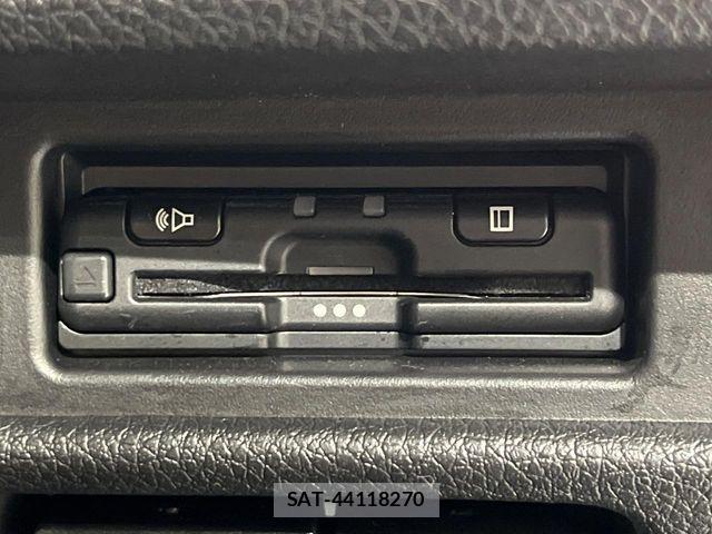 Nissan X-TRAIL 2019-09 8782728-6