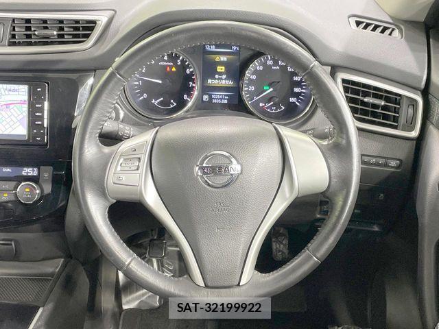 Nissan X-TRAIL 2014-08 8782732-11