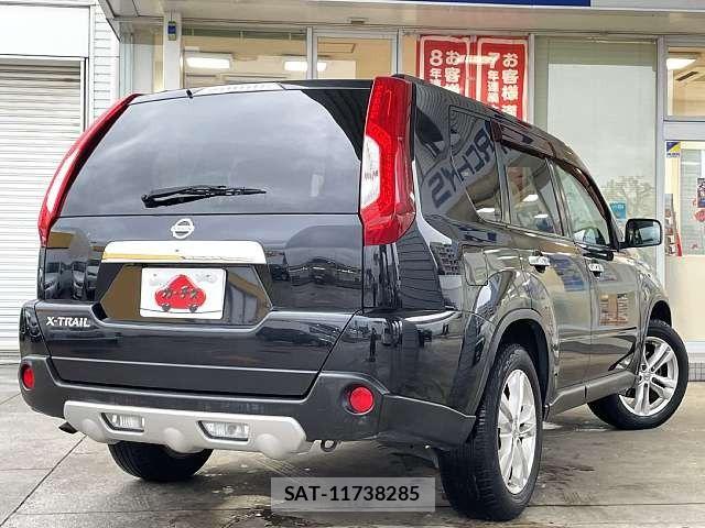 Nissan X-TRAIL 2011-01 8782731-2