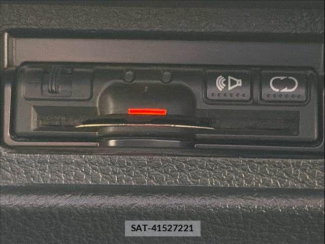 Nissan X-TRAIL 2011-07 8798000-4