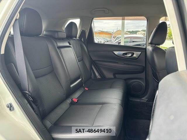 Nissan X-TRAIL 2015-08 8797999-11