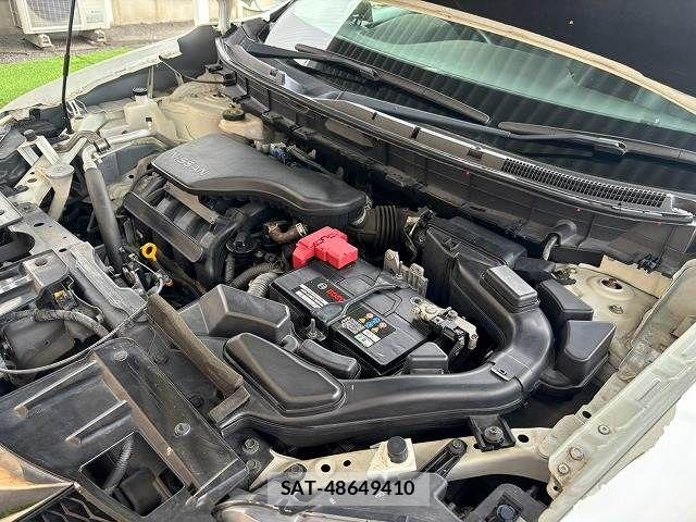 Nissan X-TRAIL 2015-08 8797999-13