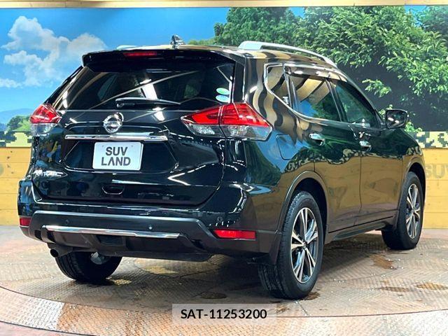 Nissan X-TRAIL 2018-08 8797997-16