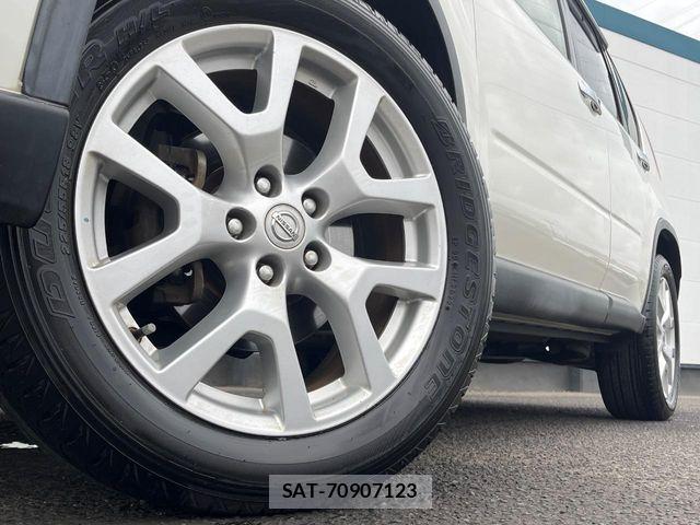 Nissan X-TRAIL 2013-09 8798003-12