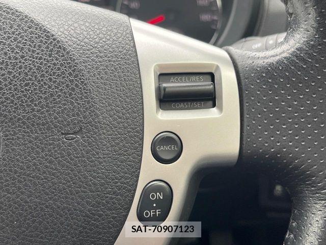 Nissan X-TRAIL 2013-09 8798003-4