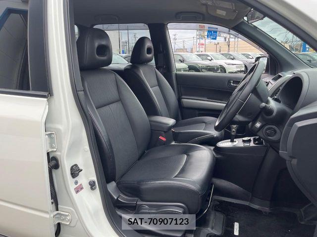 Nissan X-TRAIL 2013-09 8798003-7