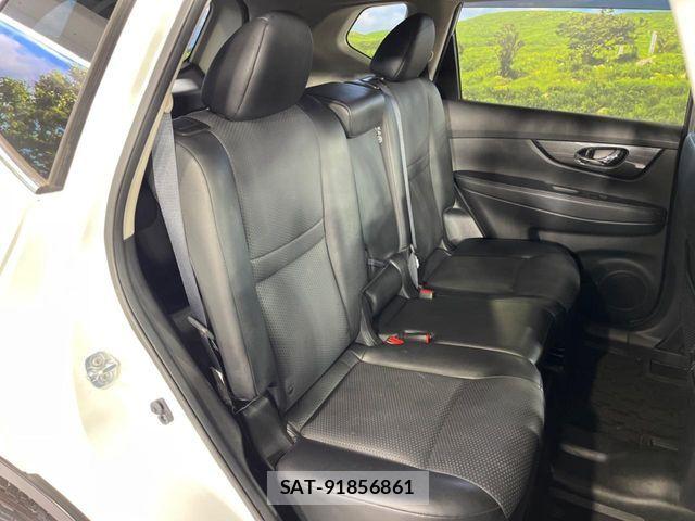Nissan X-TRAIL 2016-06 8798001-9