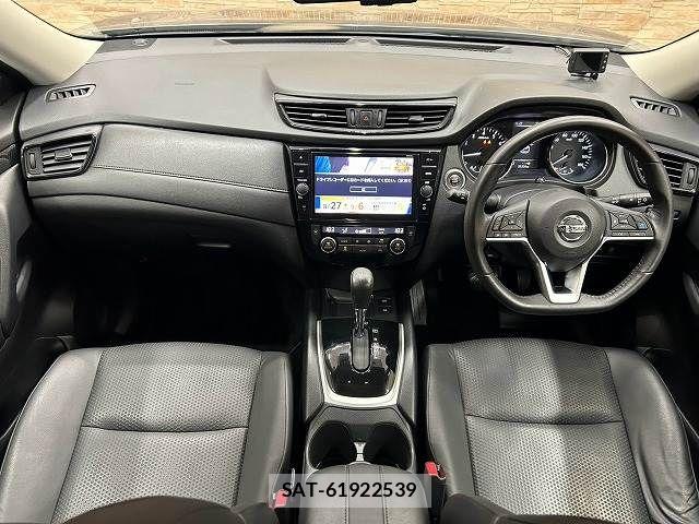 Nissan X-TRAIL 2019-01 8797996-1